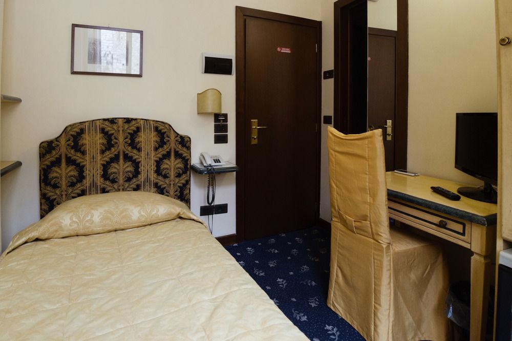 Hotel Fontebella อัสซิซี ภายนอก รูปภาพ